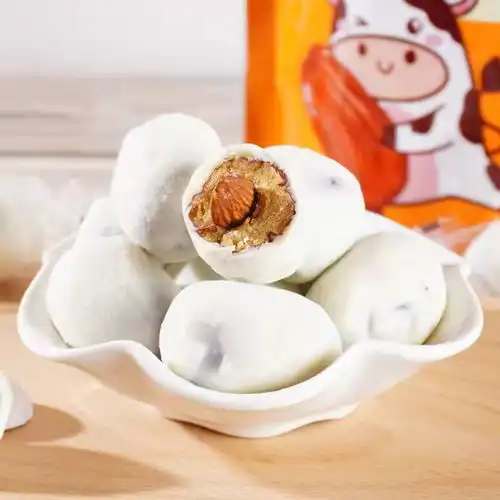 巴旦木奶枣奶酪枣巴旦木夹心枣奶香红枣独立小包装网红零食每袋252g
