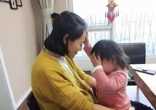 朱丹晒1岁多女儿弹钢琴,小小丹有模有样表演着,老母亲自豪极了
