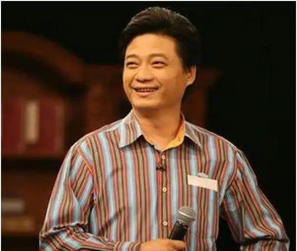 崔永元自爆被娱乐圈孤立,20年的好友都远离他,利益的诱惑太大

