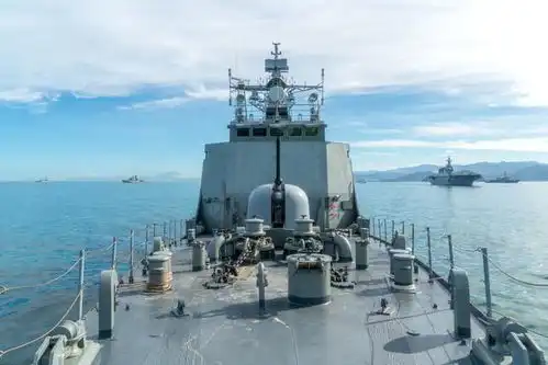 日本战后最大水面战舰细节披露美媒将其与中国055型驱逐舰对比
