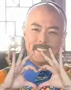 没错,就是我报天气最不准,乔白乔白的小嫚儿
