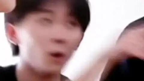 杨迪提醒马嘉祺表情管理,哈哈哈哈马嘉祺你稍微控制一下
