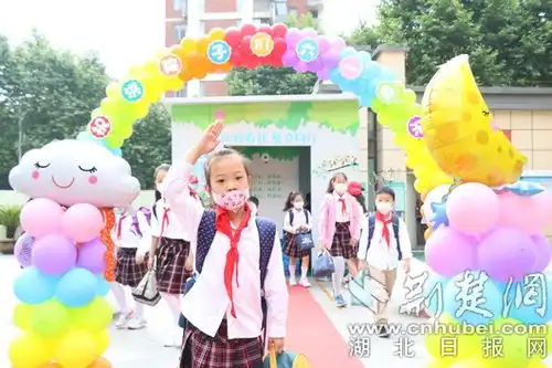 传承红色基因我和我的学校共庆六一儿童节组图
