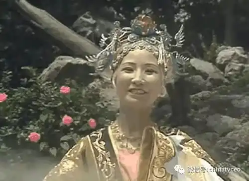 西游记中的黎山老母是什么神,黎山老母和观音谁的级别更高西游最猛的三位女神仙,第二碾压如来,第一是她骊山

