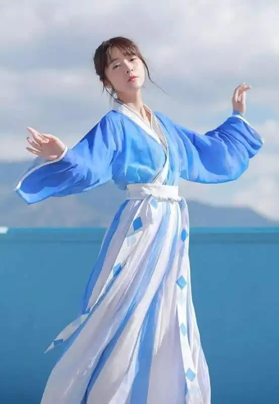 官方回应徐娇居家隔离,不是特权符合新规,徐娇隔离日记回顾
