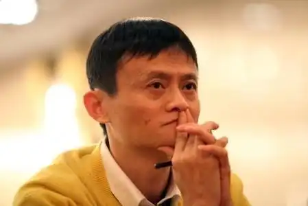 微信出台新政策需收费,支付宝继续发红包,你会pick那一家呢
