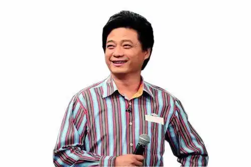 崔永元懒理黄毅清抹黑,发售新书有话说你们觉着温暖就够了
