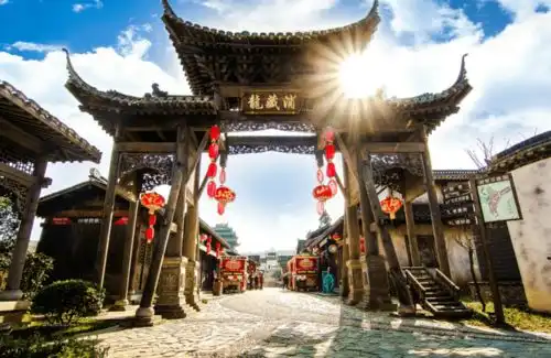 江苏有个奇特的古村,至今还在用铜板交易,风景优美值得一去
