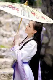 樱花小萝莉pk汉服女神清纯可爱似穿越而来
