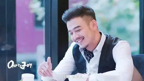 到了中年不油腻,不行吗
