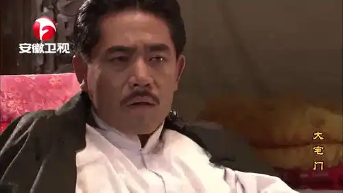 大宅门九红变了竟主动让景琦去东屋睡,景琦的表情亮了
