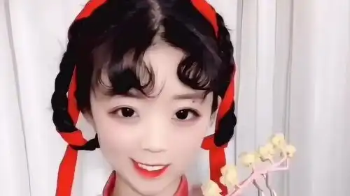 端庄又大方的汉服发型,不用假发包就可以扎,春季踏青就这样扎吧
